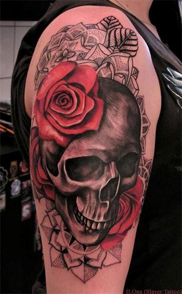 玫瑰骷髅手臂纹身