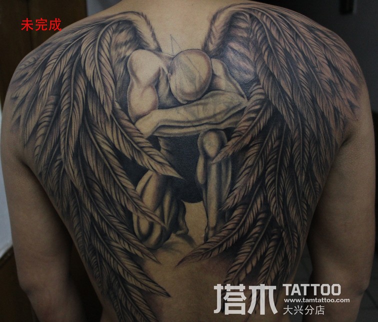男士后背堕落天使纹身遮盖纹身未完成