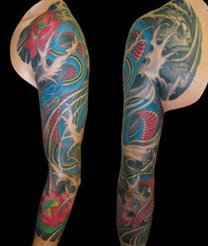 霸气的蛇花臂刺青