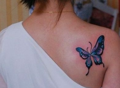 漂亮的蝴蝶纹身