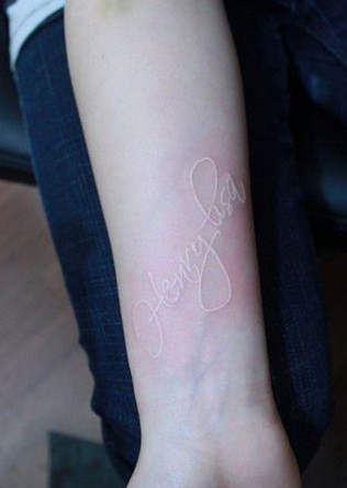 隐形纹身 手腕纹身