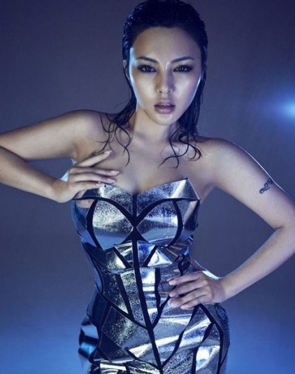 性感美女的手臂图腾刺青