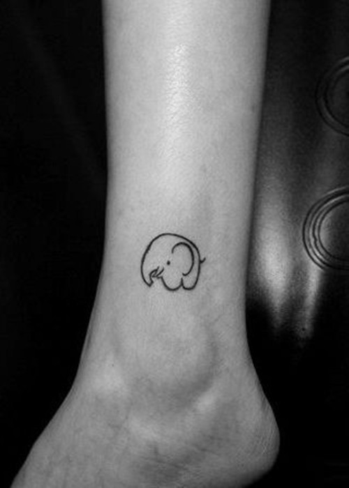 个性有趣的小象纹身