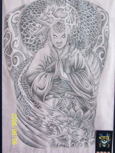 男性满背经典图案纹身