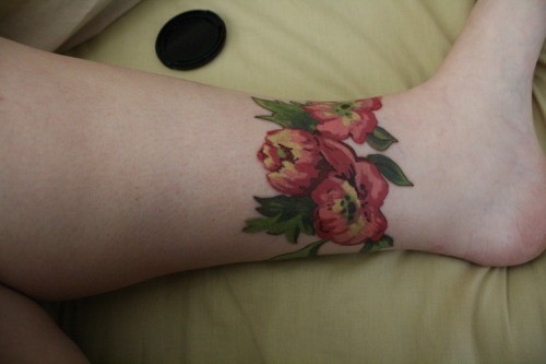 脚部好看的花朵纹身