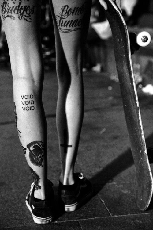 腿部创意个性纹身