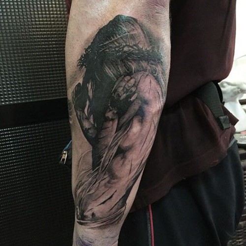 颜色单一的灰色图案纹身