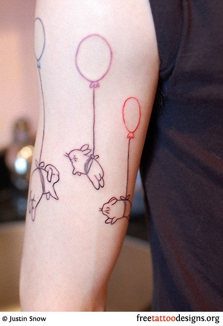 女性手臂好看的小兔子气球纹身
