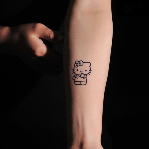 淘气可爱的kitty猫纹身