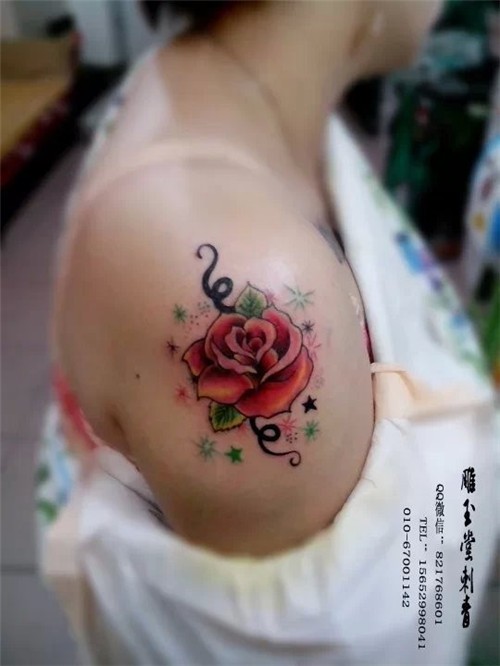 美女纹身  图腾纹身   字母纹身   般若纹身  蝴蝶纹身