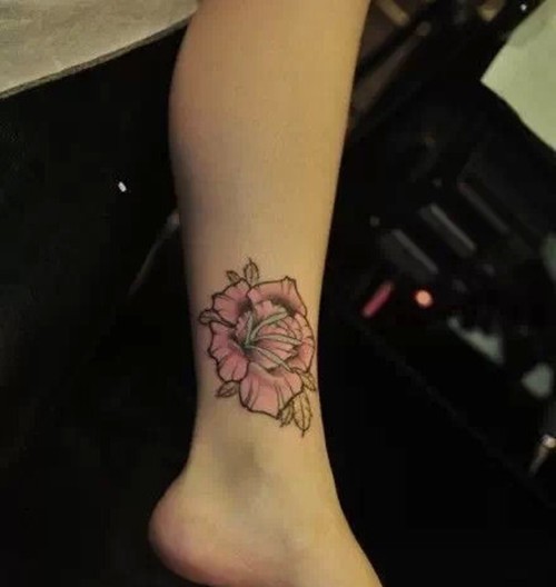 唯美脚踝花朵纹身