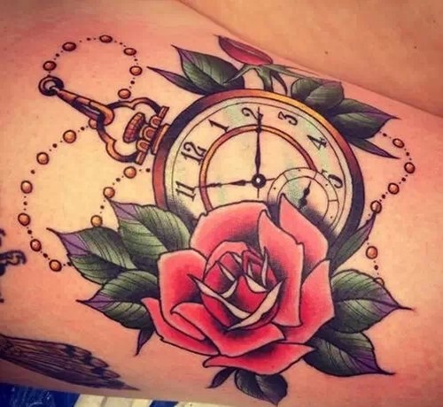 唯美的钟表玫瑰纹身