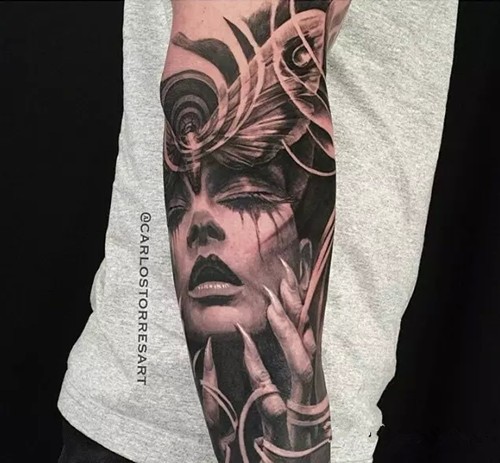 欧美男性经典复古手臂纹身