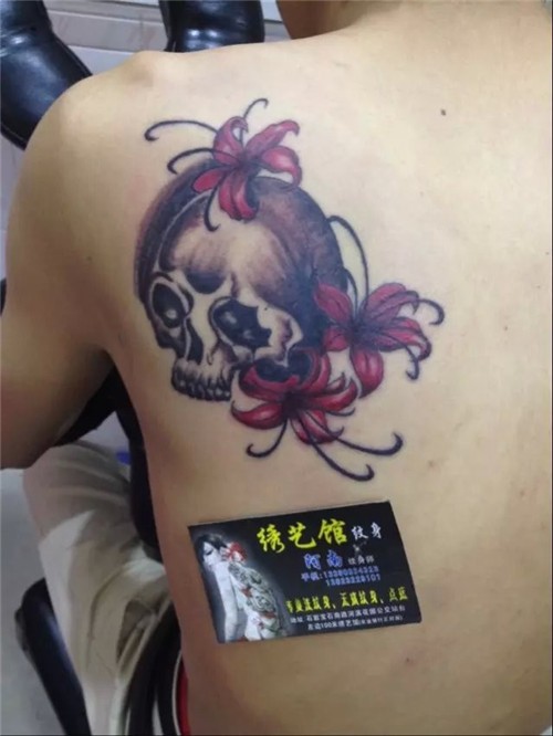 手臂纹身  腿部纹身  胸部纹身  绣艺馆纹身