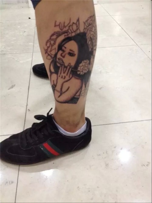 手臂纹身  腿部纹身  胸部纹身  绣艺馆纹身