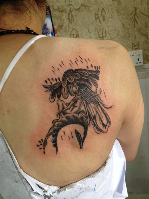 手臂纹身  腿部纹身  胸部纹身  绣艺馆纹身