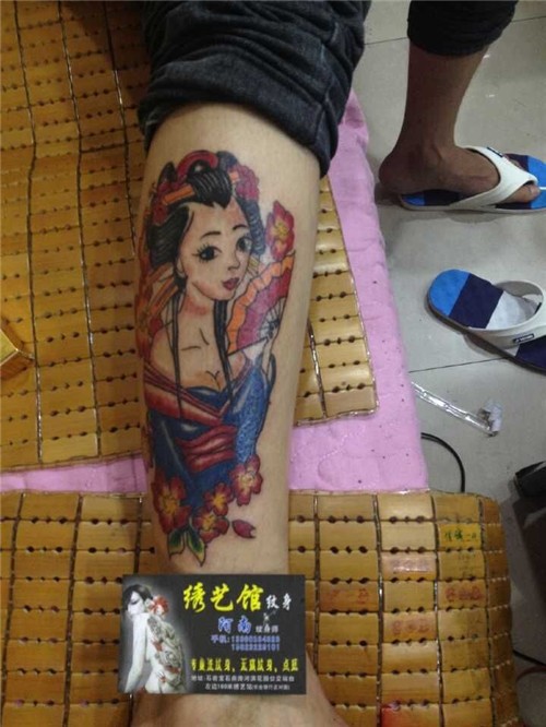 手臂纹身  腿部纹身  胸部纹身  绣艺馆纹身