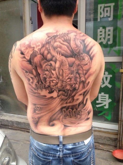 男性手臂纹身  背部纹身  腹部纹身  人物纹身