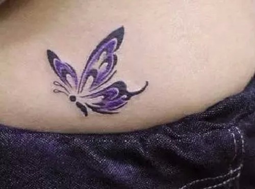 唯美淡雅的蝴蝶纹身
