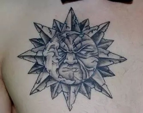 值得一看的太阳图腾纹身