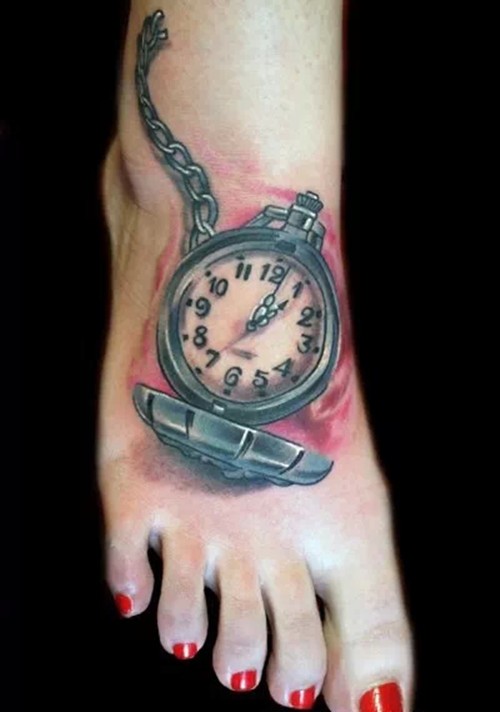 个性十足的脚背纹身