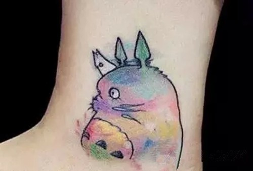 文艺小清新最爱的龙猫纹身