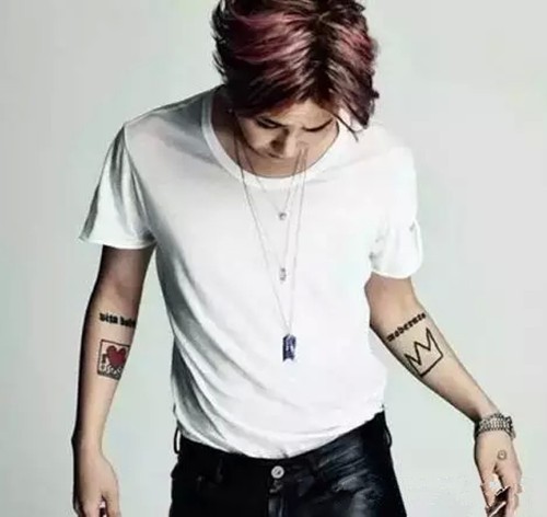 超级偶像G-Dragon权志龙纹身