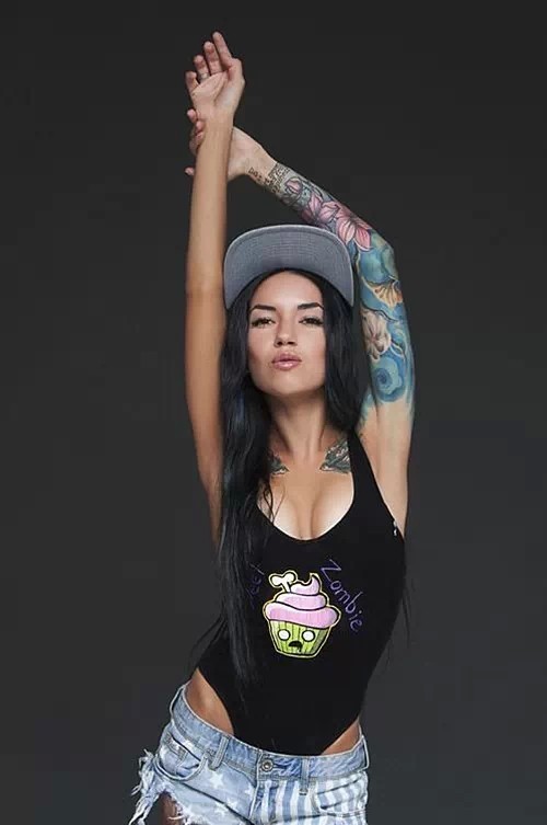 纹身  掩盖不住你的美