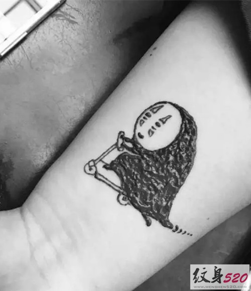 手臂上好看的印度海娜纹身图案