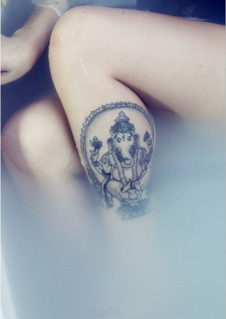 女性腿部大象图腾创意欧美刺青