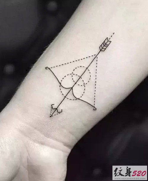 简单的几何纹身