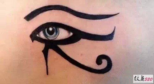 神秘的荷鲁斯之眼纹身