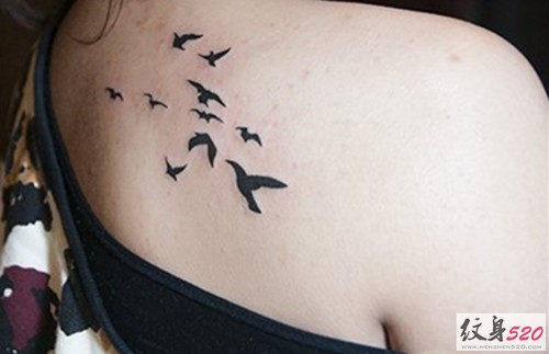 唯美的大雁纷飞纹身图片