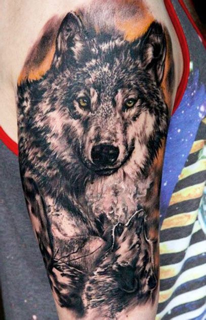 手臂帅气的狼头纹身