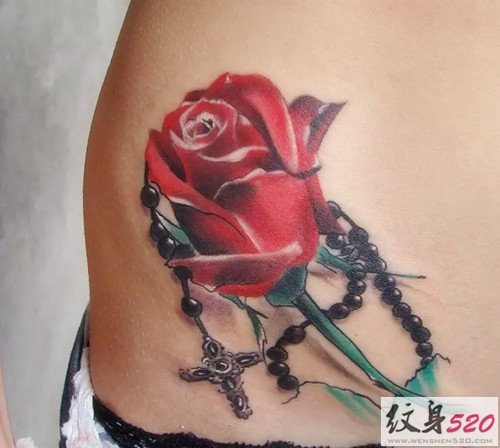 最美的礼物  玫瑰纹身