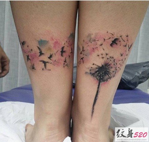 简约清新的蒲公英纹身