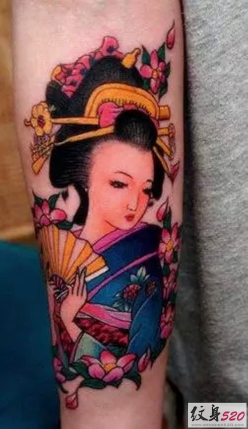 手臂传统艺妓纹身图案