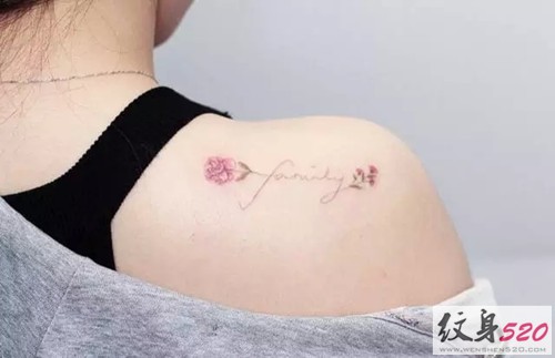 时尚简约的肩部小清新纹身