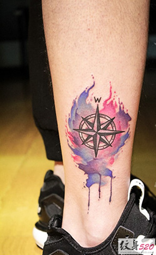彩色泼墨指南针纹身图案大全