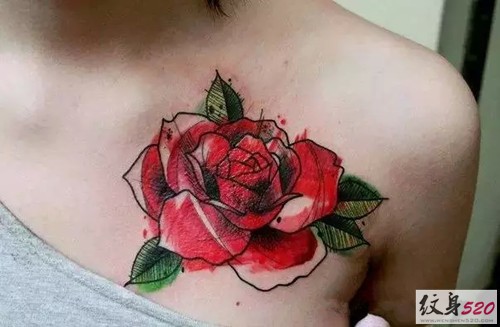 娇艳的红玫瑰纹身