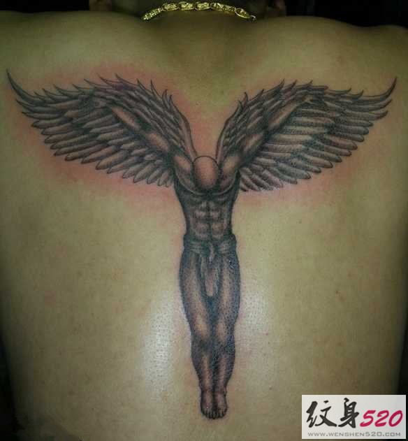 后背天使图案纹身
