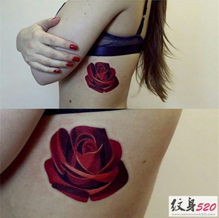 娇艳欲滴的红玫瑰纹身图案