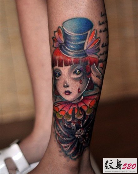 腿部小腿处的个性小丑纹身