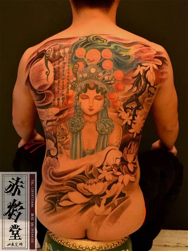 山东纹身 设计纹身 男士花旦纹身 赤焰堂纹身店