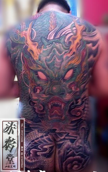 山东纹身 满背纹身 满背龙纹身 设计纹身 赤焰堂纹身店