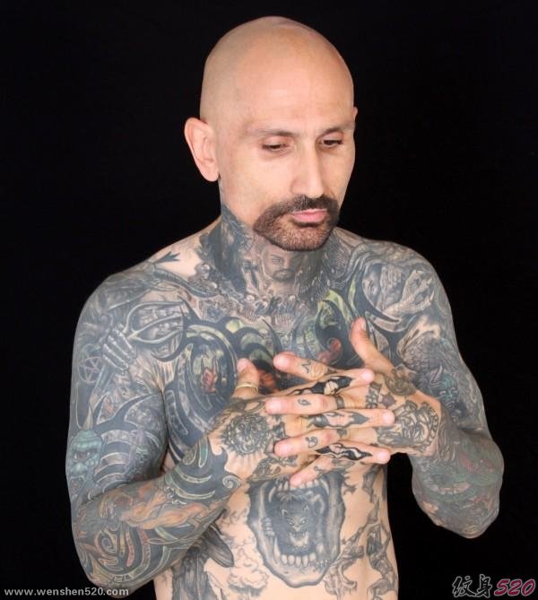 演员Robert LaSardo的酷纹身tattoo