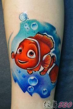 小丑鱼尼莫纹身图案Nemo tattoo