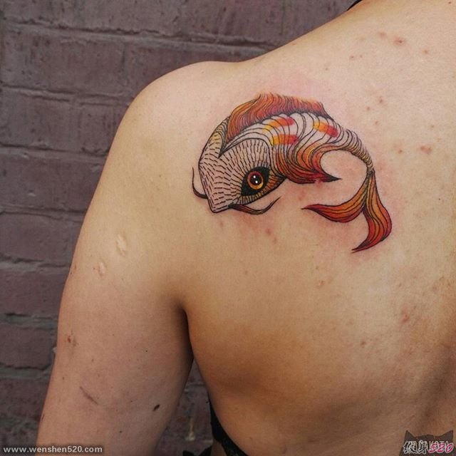 可爱的细纹身线条的动物纹身图案