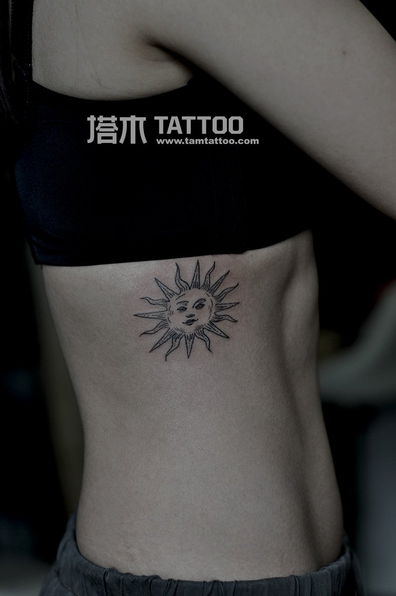 小清新纹身太阳纹身