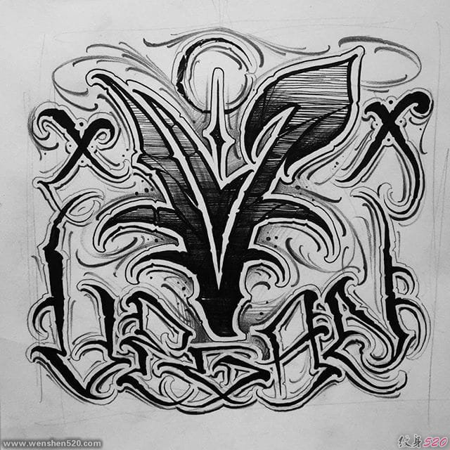 独特的黑色刻字纹身